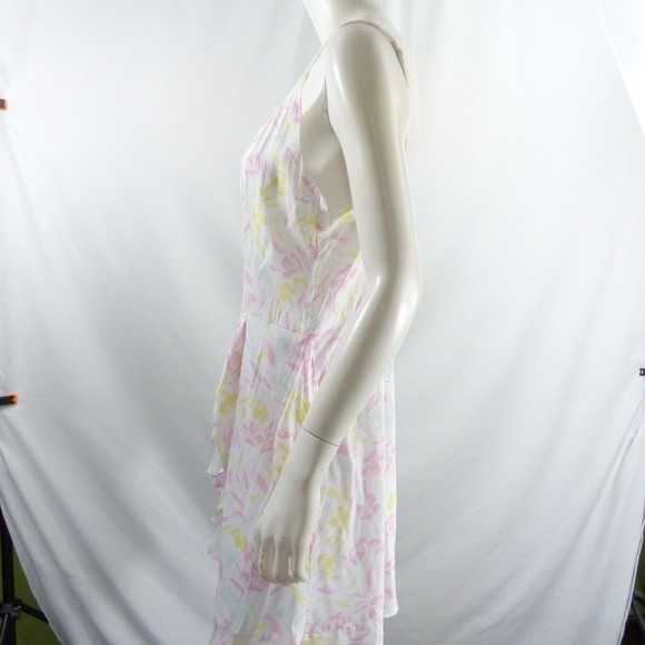 Row A Floral Wrap Dress Size Size L White Ruffle Spaghetti Strap - Picture 7 of 12